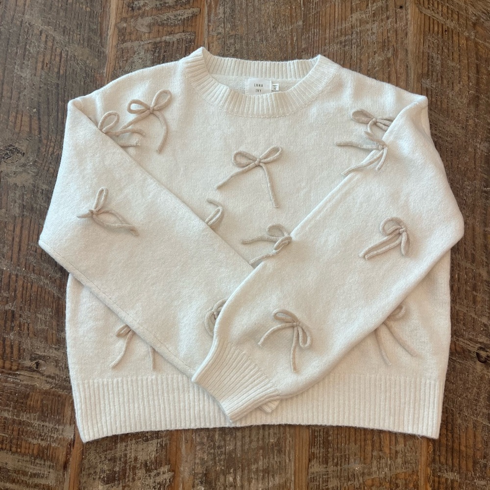 Women’s Bow Sweater